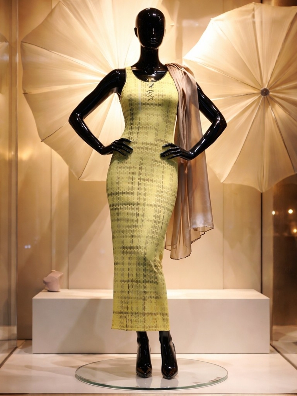Sleek Yellow & Black Patterned Bodycon Maxi Dress